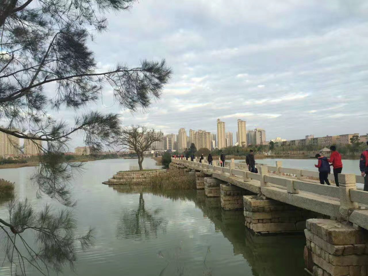 Rail Arrival vs Xiamen Day Trip Base: First Visit Notes